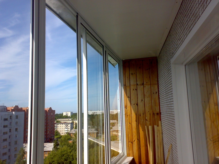 Балконы: алюминиевый профиль